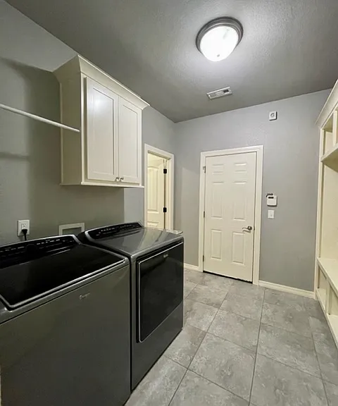 2903 SW Briar Creek Ave — Photo 10