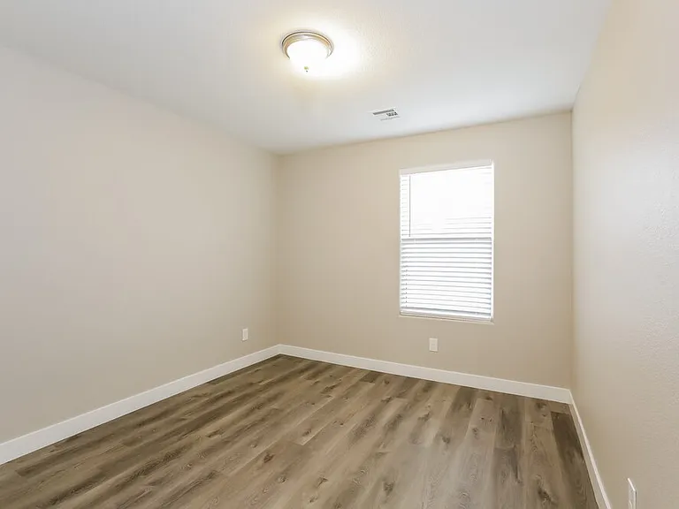 7333 Caballo Range Ave — Photo 15