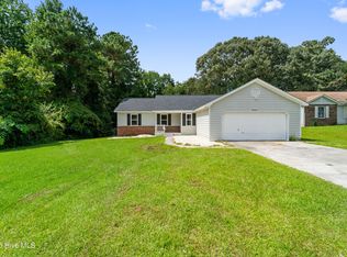 2696 Idlebrook Cir, Midway Park, NC 28544