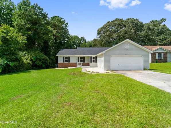 2696 Idlebrook Circle, Midway Park, NC 28544