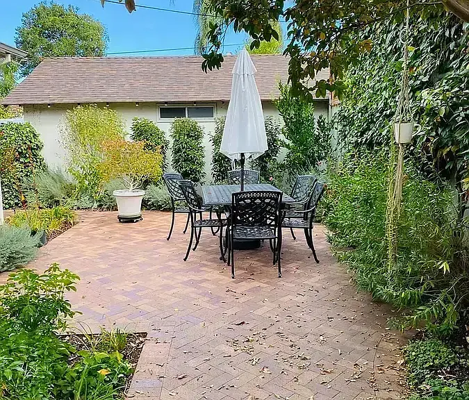 124 Colorado Ave — Photo 9