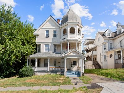 320 Chestnut Street, New Britain, CT, 06051