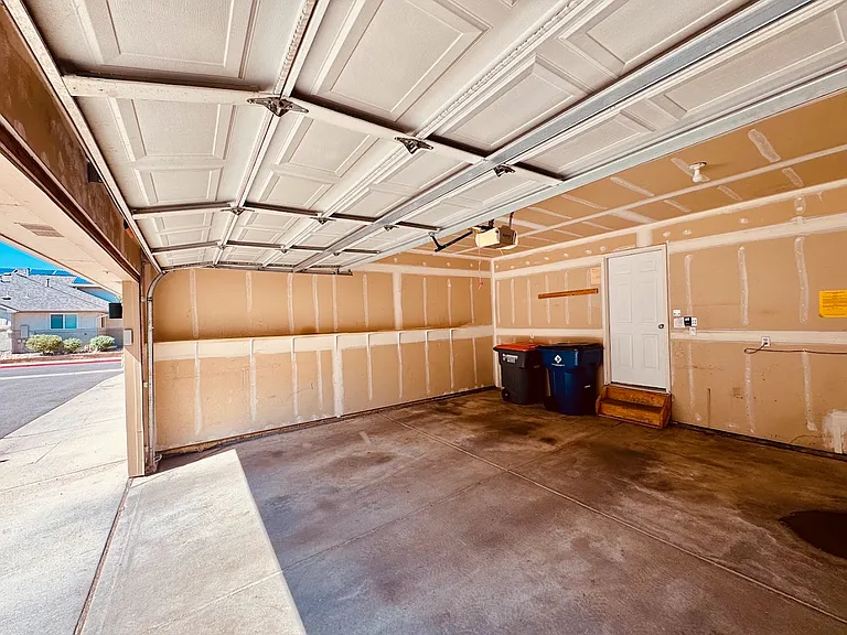 654 Ridgeview Dr — Photo 26