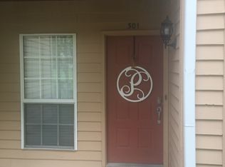 301 Oakbridge Dr, Hurricane, WV 25526