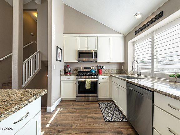 5th image of 15175 Western Springs Dr