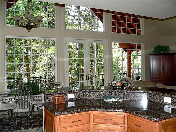 Here are the windows from the kitchen looking across the island.