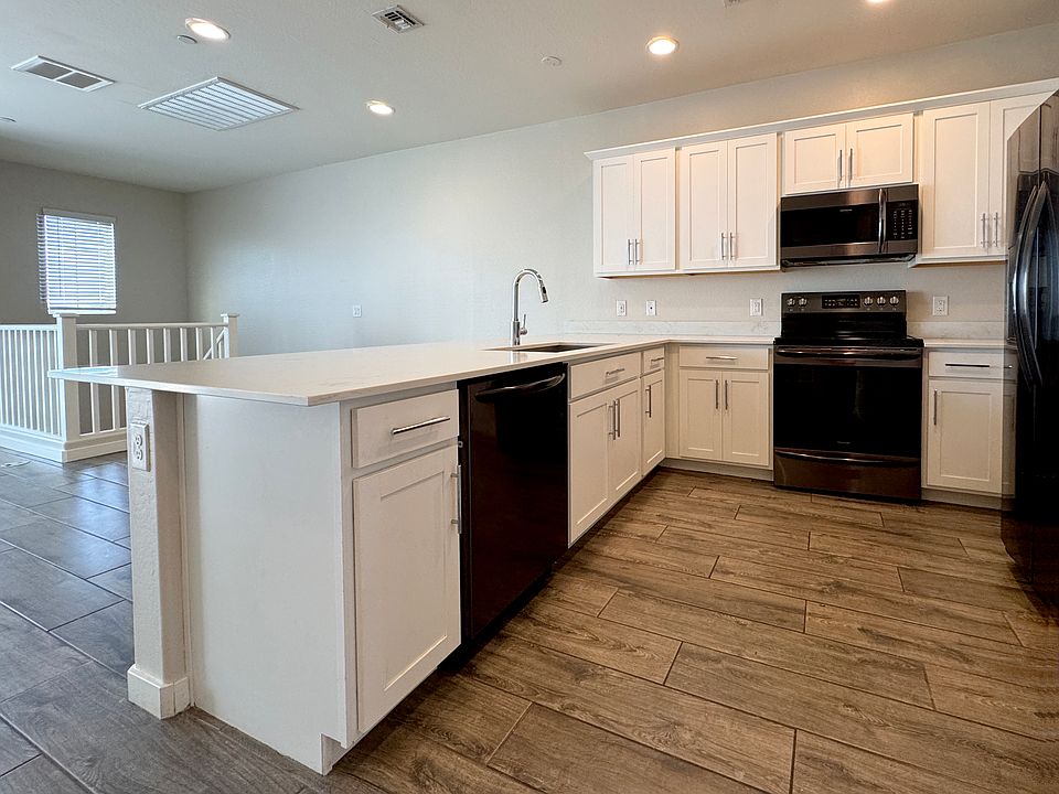 Open Kitchen