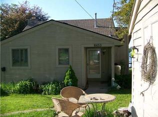 8453 Thurston Rd, Pinckney, MI 48169