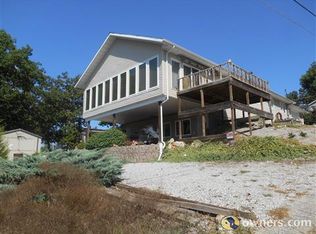 134 Third Hill St, Reeds Spring, MO 65737