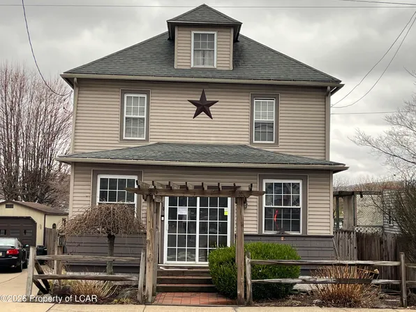 210 Union St, Pringle, PA 18704