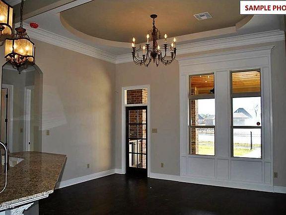 4th image of 206 Cedar Lake Dr