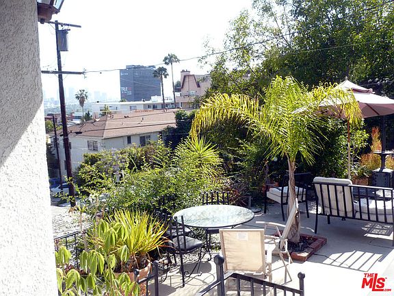 3rd image of 1244 Larrabee St