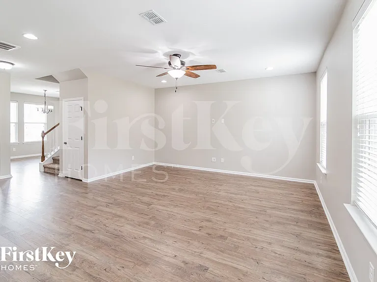 454 Northern Red Oak Dr — Photo 4