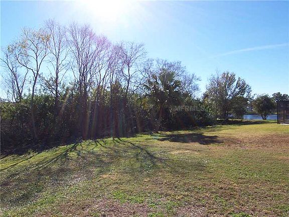 3rd image of 8613 Boysenberry Dr