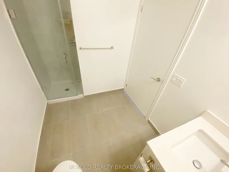 38 Forest Manor Rd #904 — Photo 11