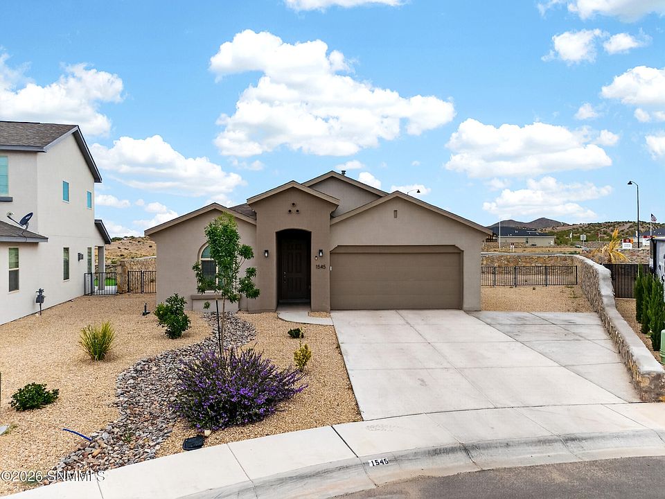 1st image of 1545 Bison Spring Dr