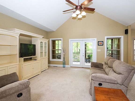 5th image of 516 Amster Woods Dr