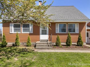 1729 Margaret Dr, Dorr, MI 49323