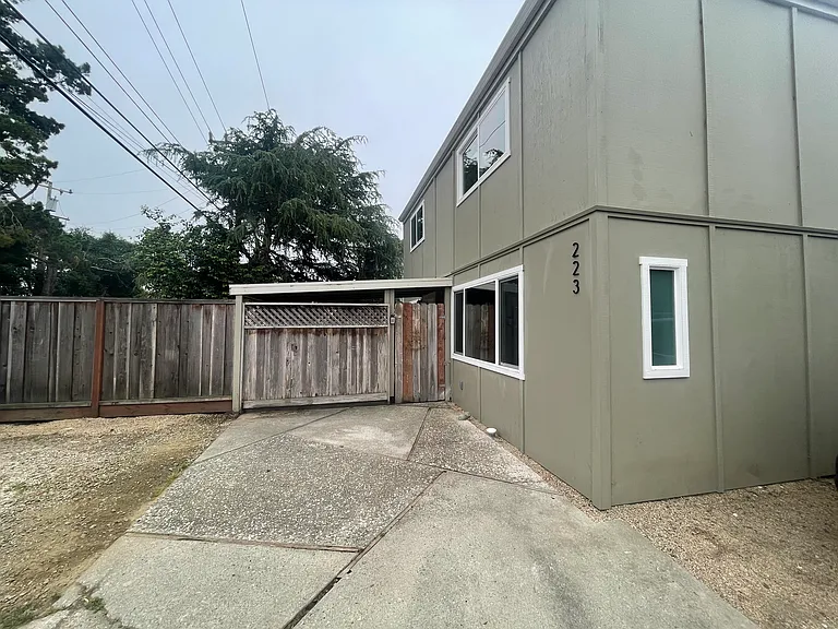 223 Mar Vista Dr #A — Photo 1