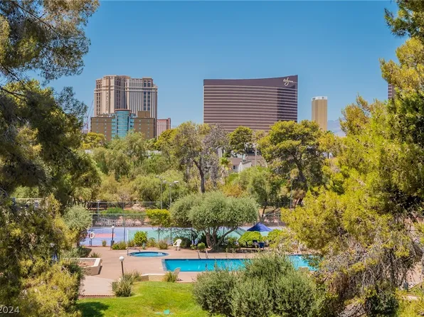 750 S Royal Crest Cir Unit 338, Las Vegas, NV 89169
