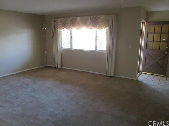 3rd image of 41913 Mayberry Ave