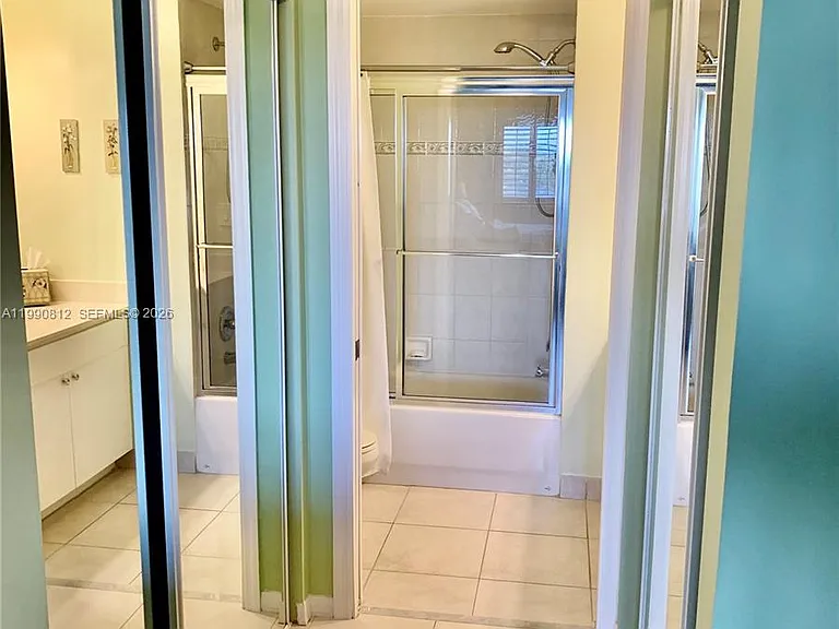 2105 Lavers Cir #501 — Photo 25