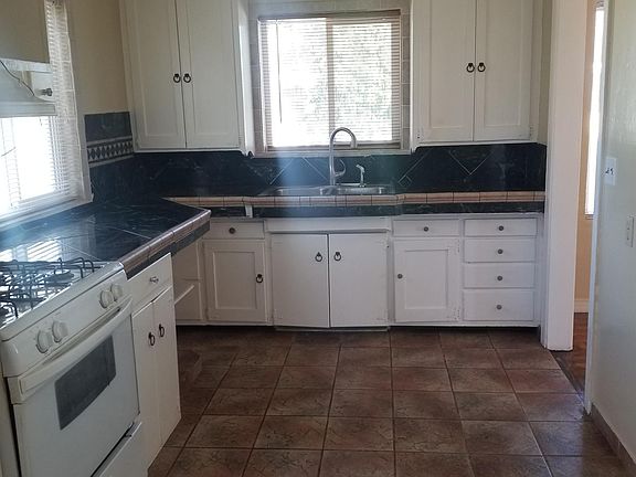 5th image of 4653 E Turner Ave