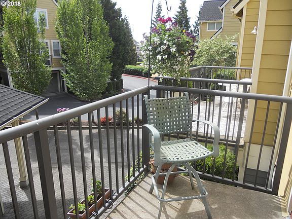 3rd image of 1523 SE Cutter Ln #1523B