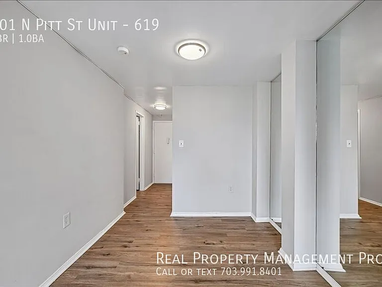 801 N Pitt St #619 — Photo 8