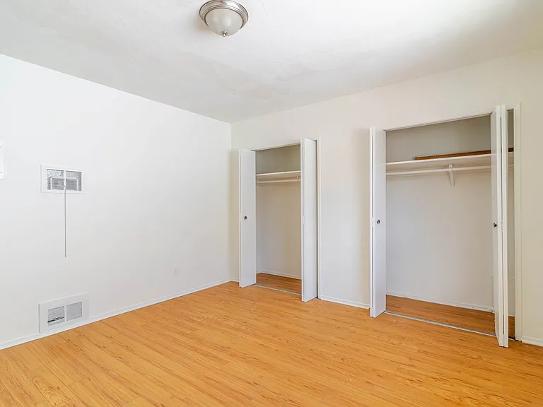 4514 Franklin Ave #5 — Photo 12