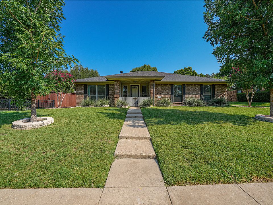 1st image of 805 Baxter Dr
