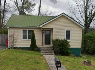 401 College Ave E, Carthage, TN 37030