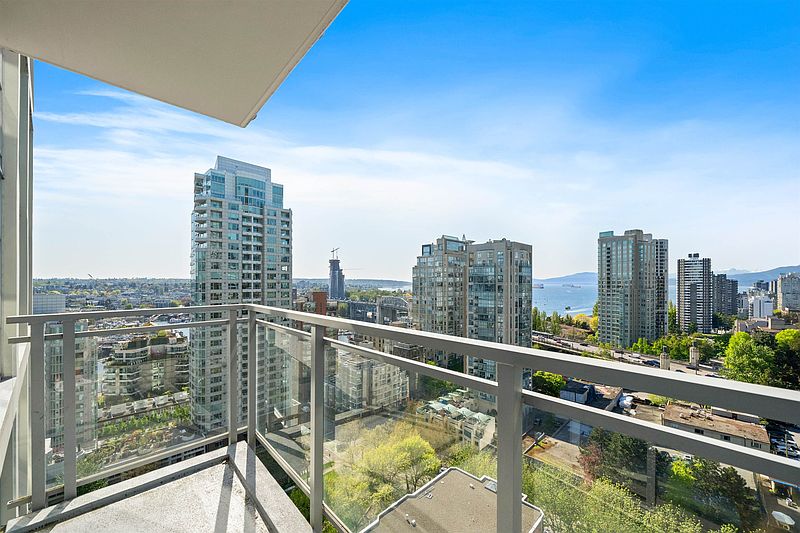 Vancouver Condominimum for rent - 2 Bedrooms — photo 16
