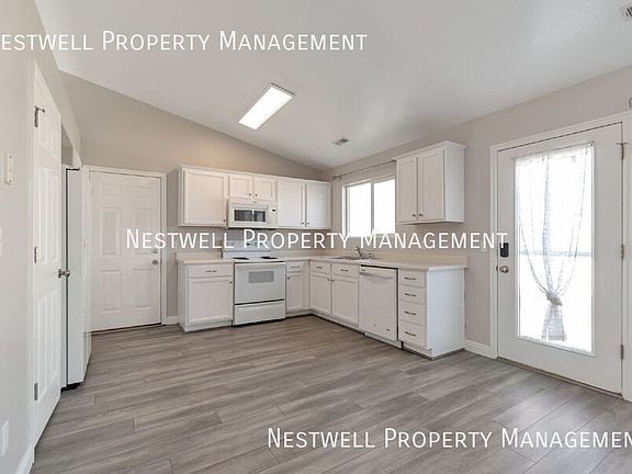 3rd image of 5674 W Prospero Ln