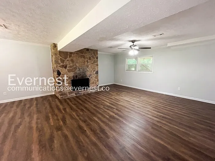 1599 Allgood Rd — Photo 4