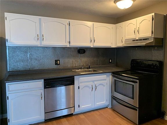 4th image of 1190 Charles St APT 62