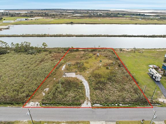 4th image of 3901 Airhart Rd