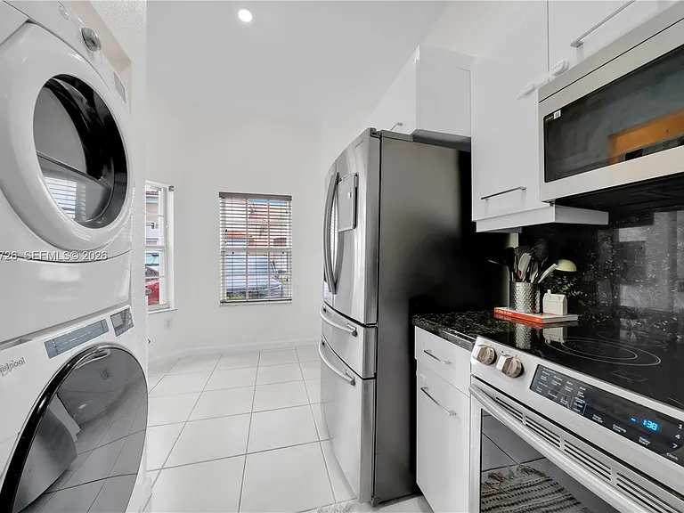16220 SW 101st Ter — Photo 7