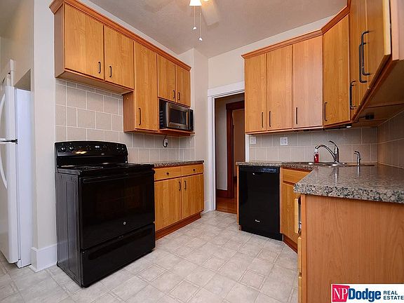 5th image of 204 N 35th Ave
