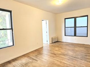 305 Broad St FLOOR 1, Staten Island, NY 10304
