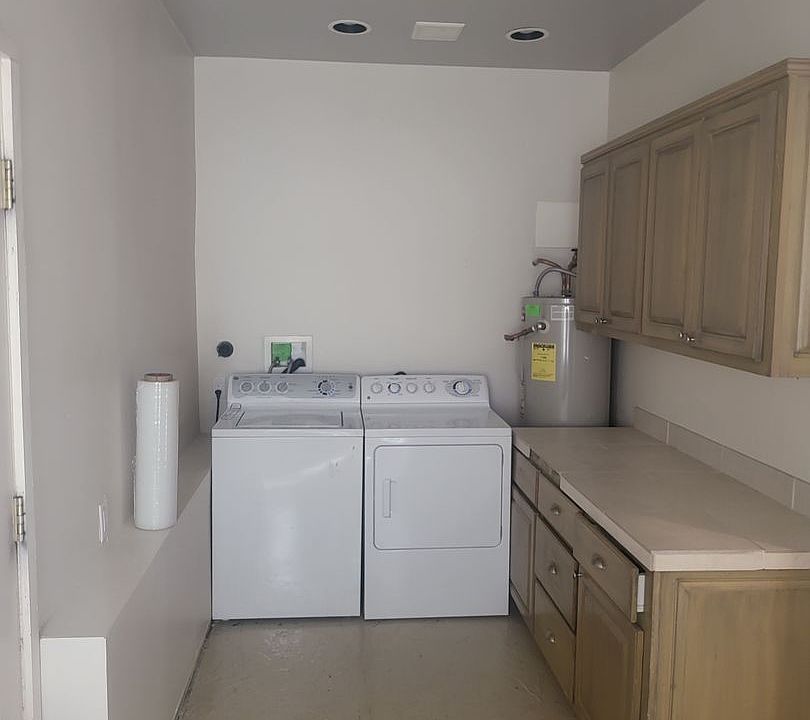 1st image of 423 High St SE