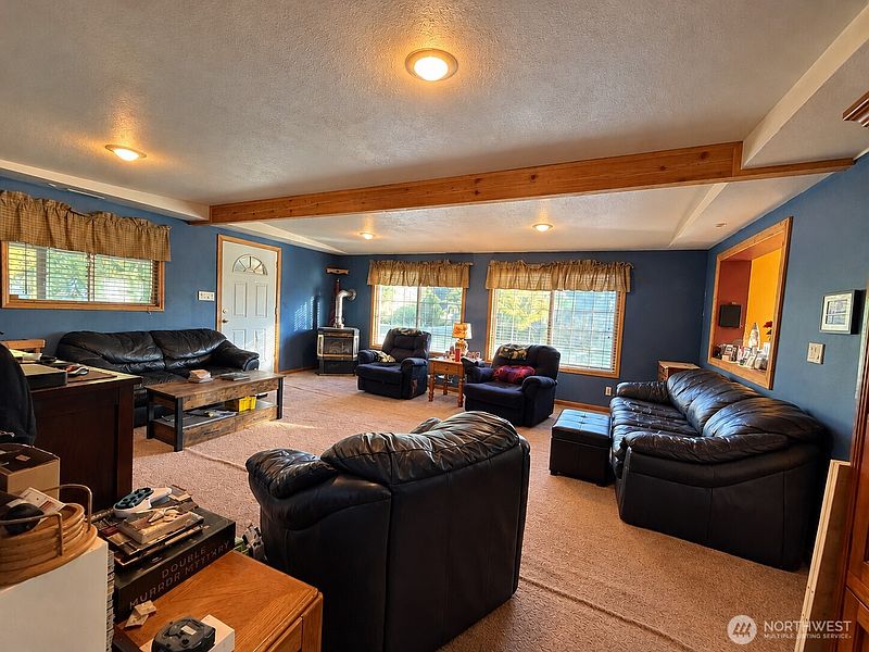 3rd image of 3076 Harris Road SE