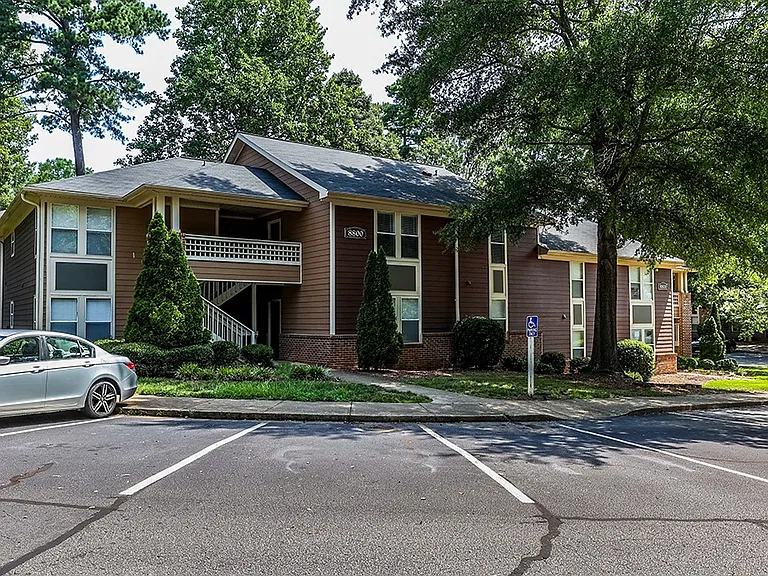 Six Forks Station Apartments — Photo 35