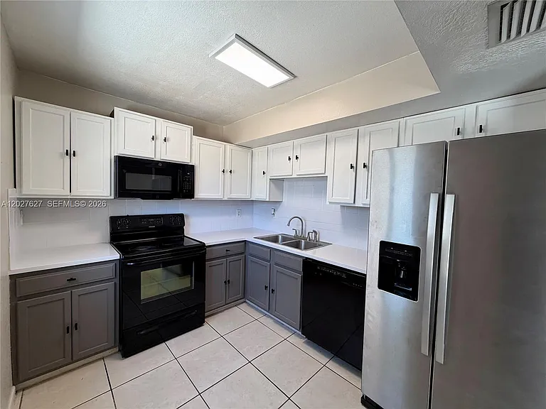 22317 SW 103rd Ave — Photo 4