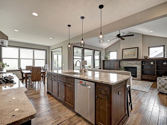 4th image of 3514 Cove Point Cir NW