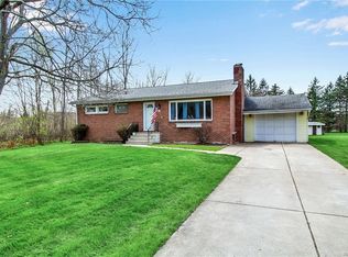 78 Errington Ter, Orchard Park, NY 14127