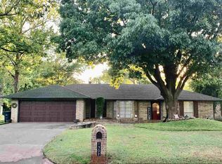 1302 Cansler Dr, Enid, OK 73703