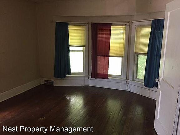 2nd image of 330 Orchard Ct