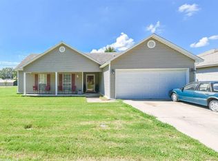 203 W Valentine Rd, Jacksonville, AR 72076
