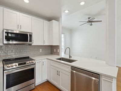 3311 Blackburn St APT 117, Dallas, TX, 75204